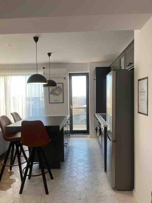 Modern 2-Bedroom Apartment In New Residence Craiova Dış mekan fotoğraf